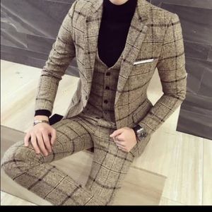 Meet your Posher, Carine